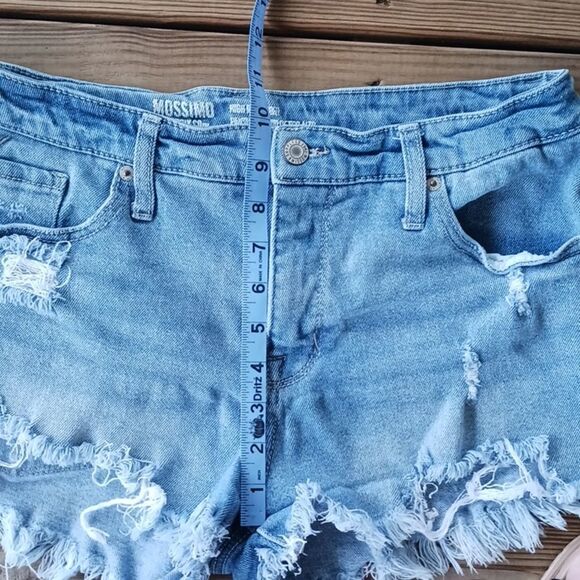 Mossimo high rise, distressed Jean shorts size 10 - Picture 6 of 10